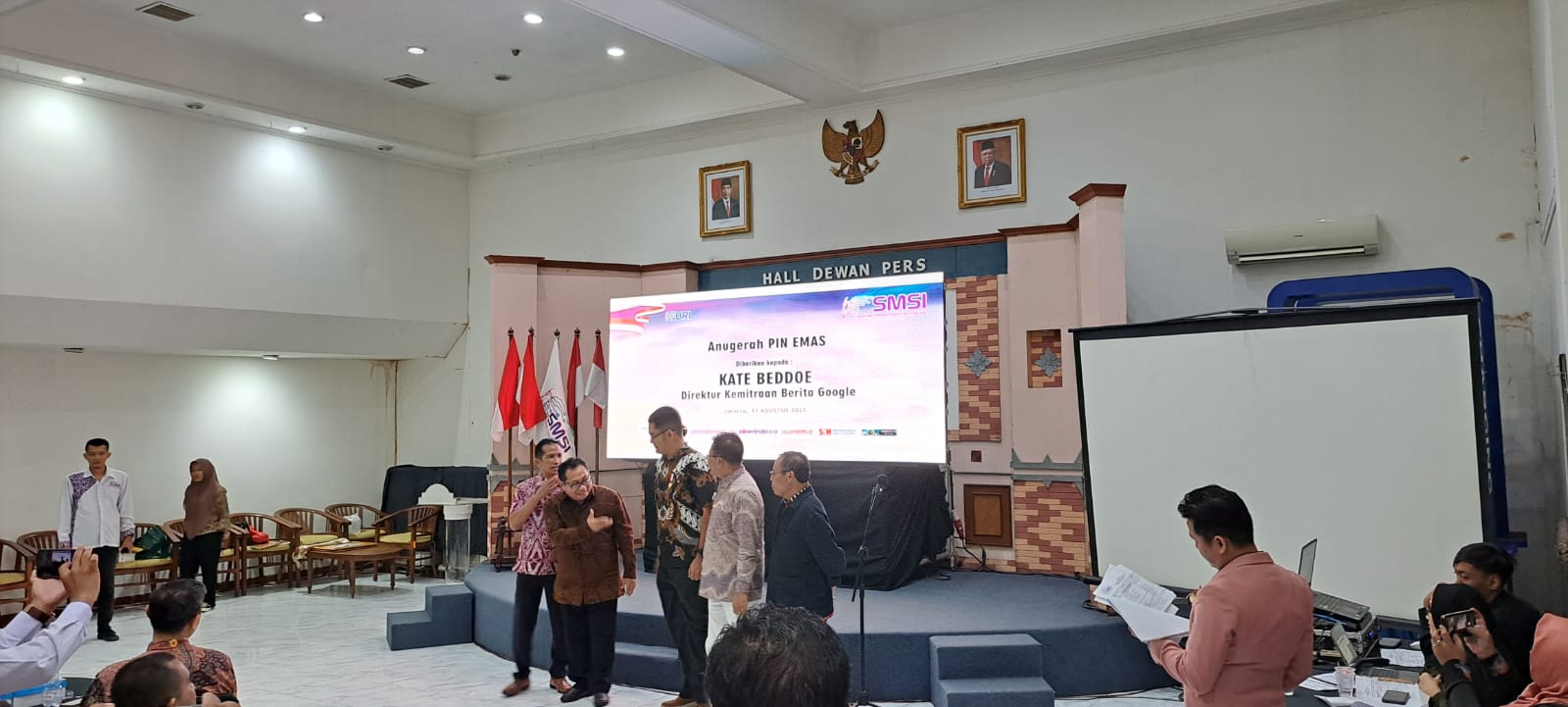 Anugerah PIN EMAS SMSI